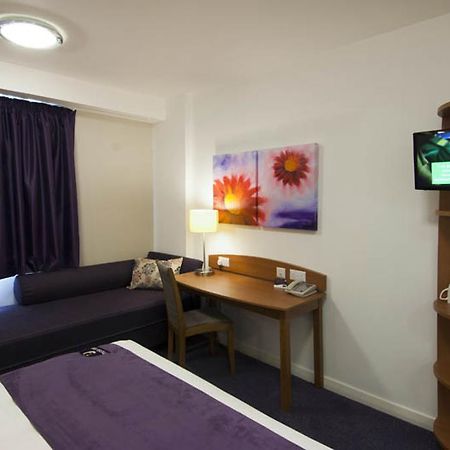 Dundee East Premier Travel Inn Екстер'єр фото
