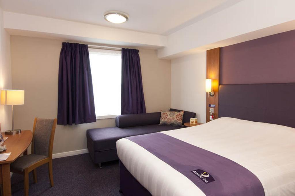 Dundee East Premier Travel Inn Екстер'єр фото