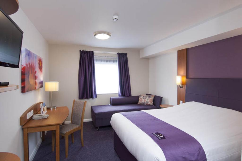 Dundee East Premier Travel Inn Номер фото