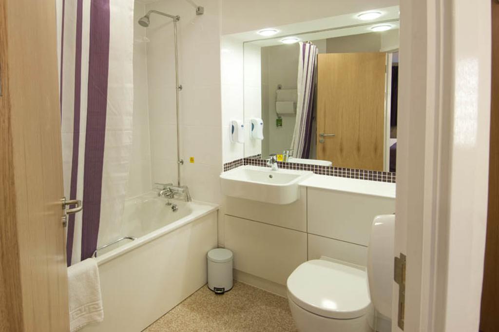 Dundee East Premier Travel Inn Номер фото
