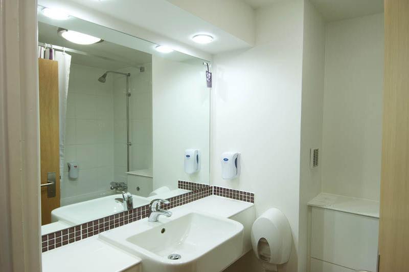 Dundee East Premier Travel Inn Екстер'єр фото